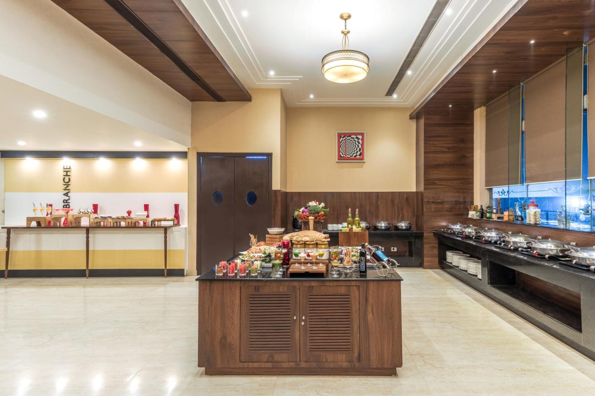 Golden Suites Gurgaon Inde Hotels Ngoại thất bức ảnh