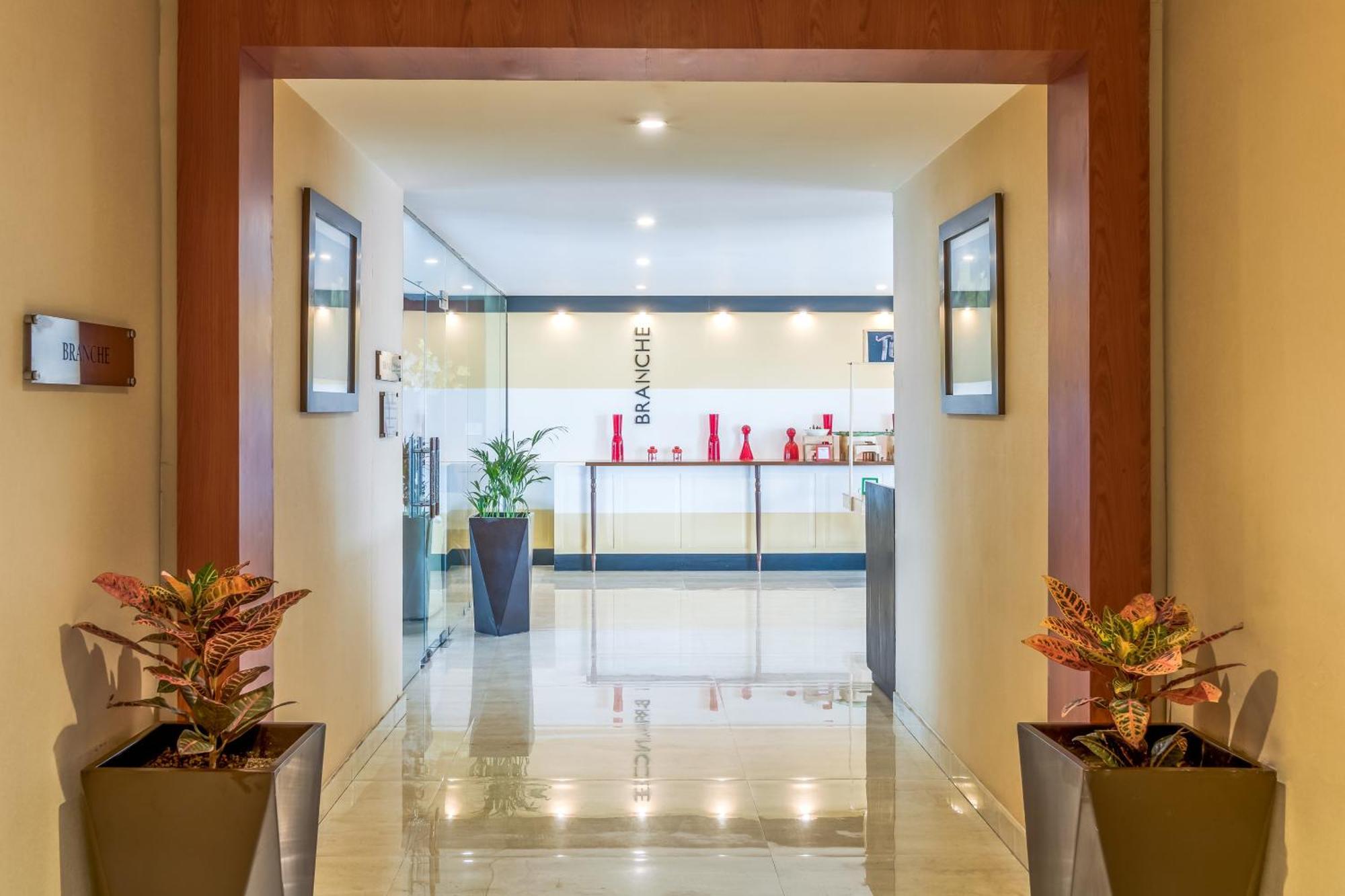 Golden Suites Gurgaon Inde Hotels Ngoại thất bức ảnh