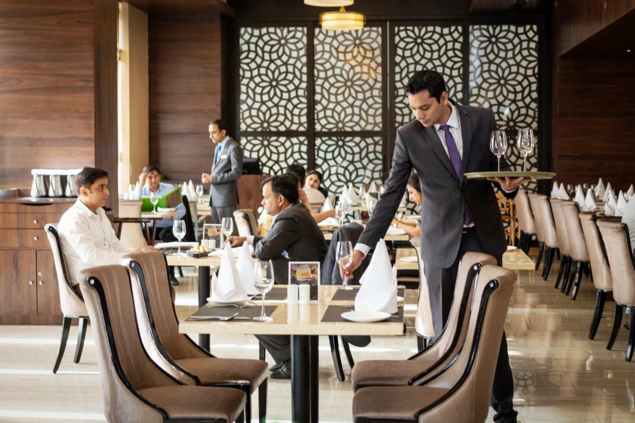 Golden Suites Gurgaon Inde Hotels Ngoại thất bức ảnh