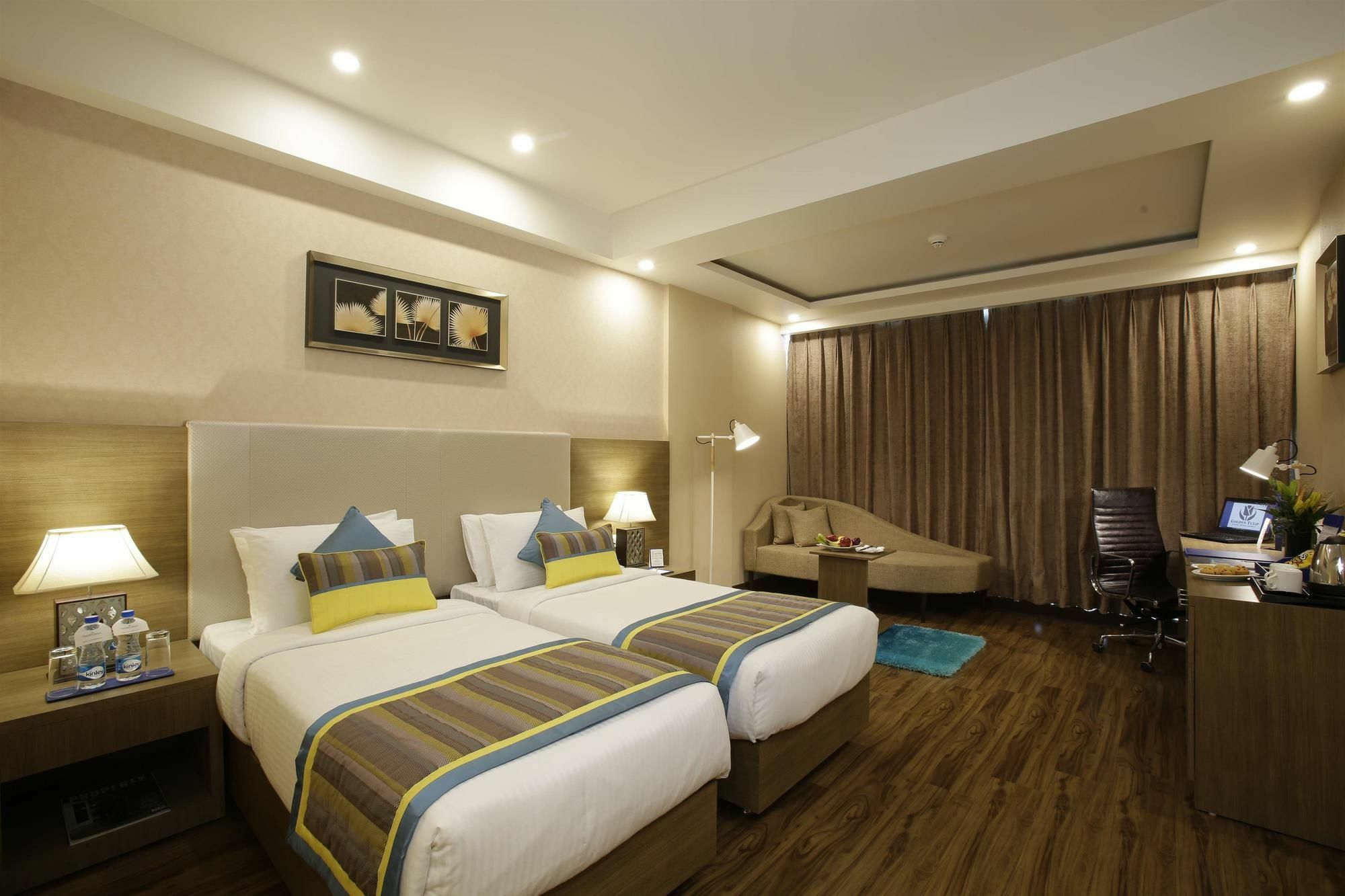 Golden Suites Gurgaon Inde Hotels Ngoại thất bức ảnh