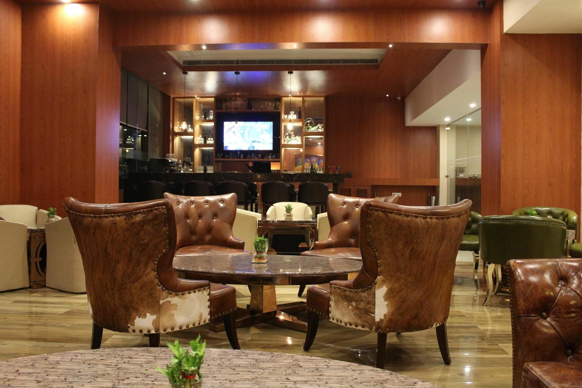 Golden Suites Gurgaon Inde Hotels Ngoại thất bức ảnh